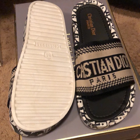 CD SLIP ON - Picture 2 of 4